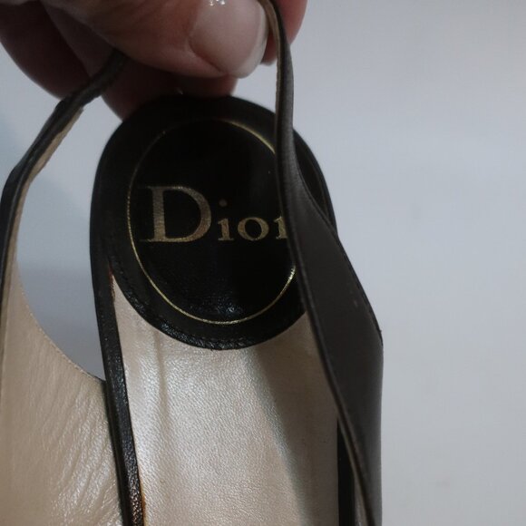 Womens Elie Tahari Black Suede Pointy Slingback Heels Pumps 38.5 US/8.5 - Picture 11 of 11